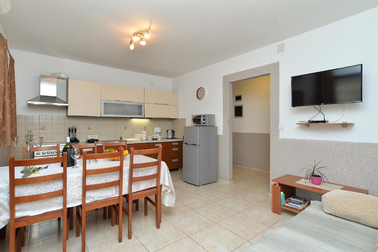 Apartment Jadranko 1761 Peroj Dış mekan fotoğraf
