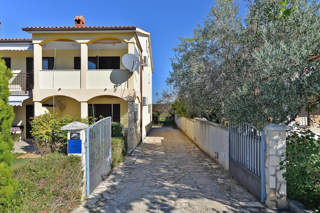 Apartment Jadranko 1761 Peroj Dış mekan fotoğraf