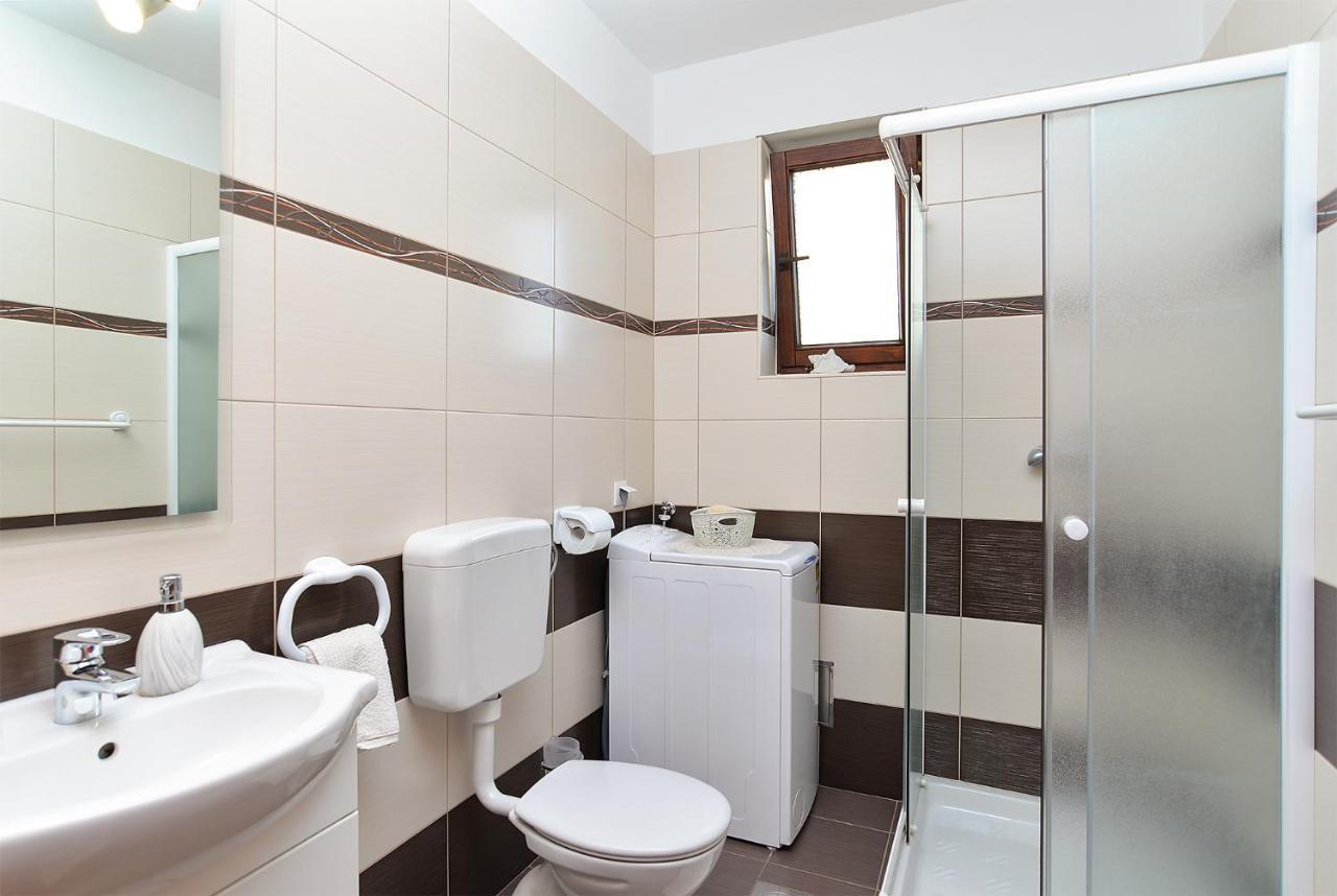 Apartment Jadranko 1761 Peroj Dış mekan fotoğraf